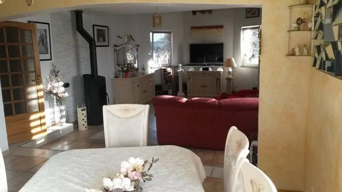 Vend villa 9 pièces avec piscine dans une impasse