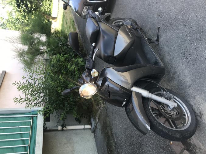 Scooter 125 aprilia scarabeo