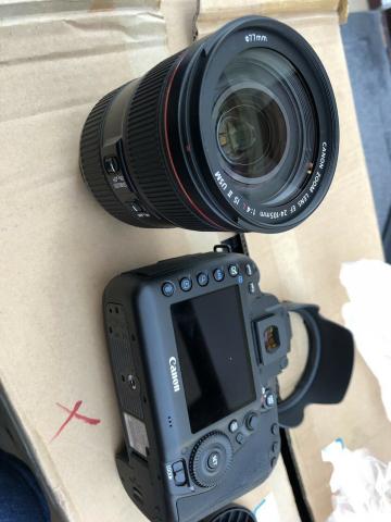 Canon EOS 5D Mark IV DSLR Caméra Avec EF 24-105 mm IS II f/4L Lens Kit (non utilisé)