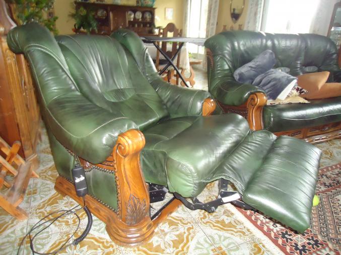 Canapé 3 places cuir+ fauteuil relax