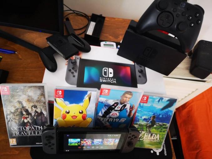 Nintendo Switch + Jeux + Manette filaire officielle