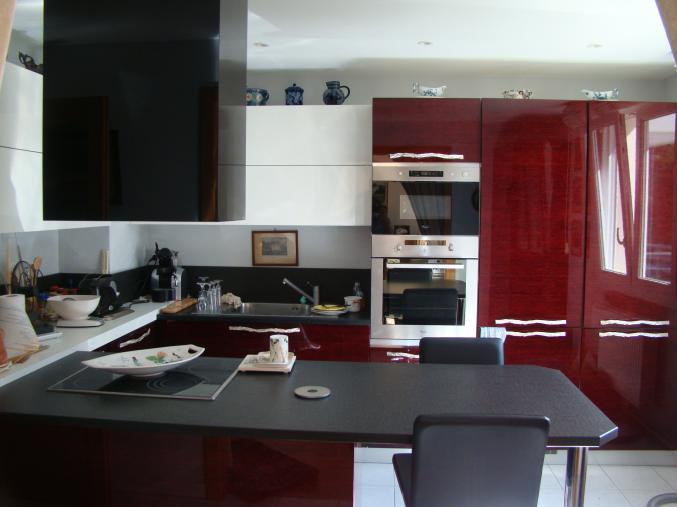 F5 EN ATTIQUE R+1 + 2 GD BALCONS + BOX FERME