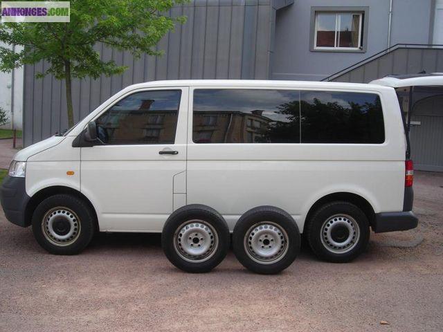 VOLKSWAGEN TRANSPORTER COMBI LONG 2.5 TDI 130 9PL 2.8T