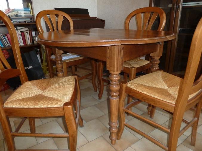 Table et 4 chaises