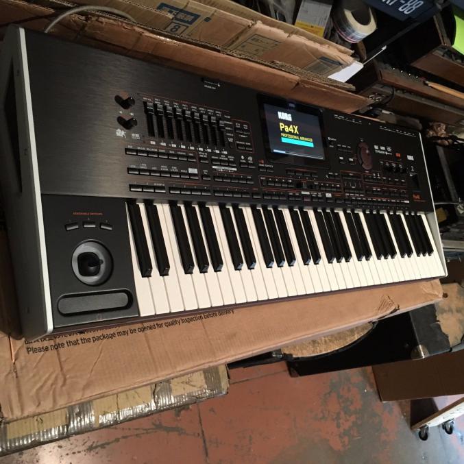 Korg PA4X Le poste de travail   