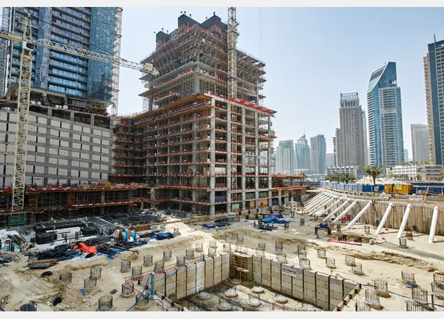 Besoin de travailleurs de la construction et d'ingénieurs