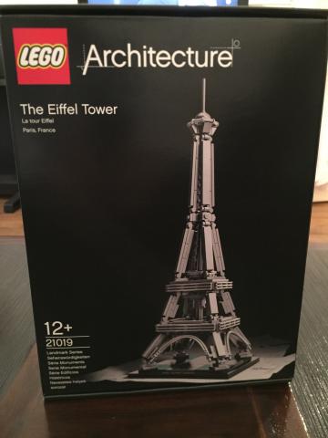 Tour Eiffel en LEGO neuve