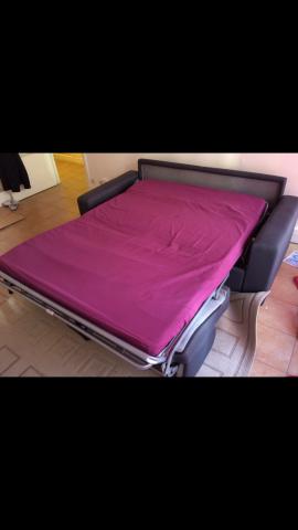 VEND CANAPE CONVERTIBLE COMME NEUF