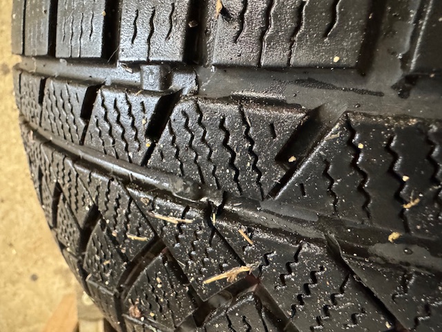 Roues hiver complètes Mercedes EQA et EQB + 1 Kit nettoyage OFFERT