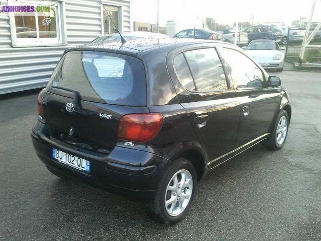 Très belle Toyota Yaris 1.4 d 4d sol
