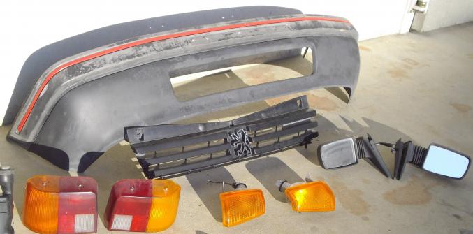 Divers pièces 205 Peugeot