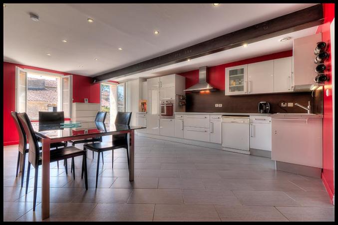 Maison en pierres rénovée, 140 m2, 4 chambres