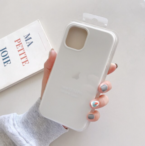 Coque iPhone 12 / 12 pro silicone avec logo