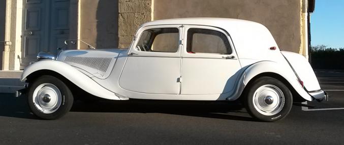 Une magnifique voiture ancienne pour votre mariage…