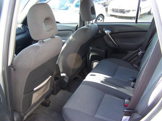   Toyota RAV4 115 D-4D GX, 4x4 - SUV, Diesel,2003,Occasion