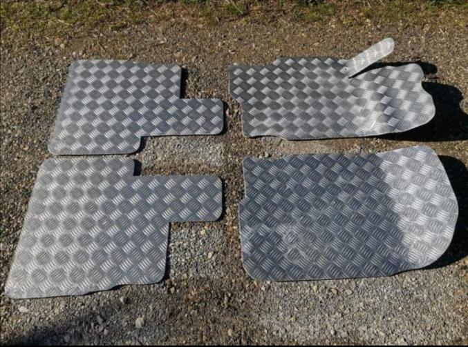 Tapis aluminium pour Mazda 6 GH et MZR