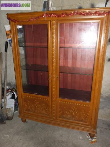 Meuble vitrine