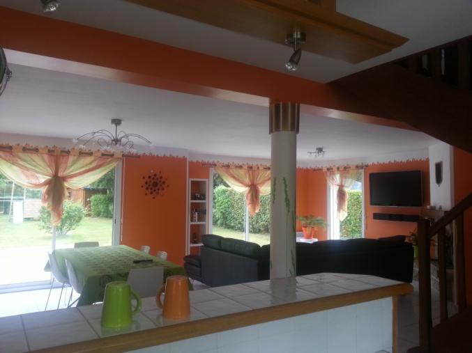 Au calme, Sans vis avis, contamporaine, 2 min des commerces