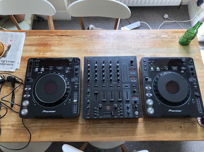 2 Cdj 1000 mk3 et 1 Mixer Djx 750