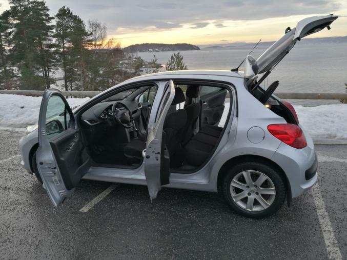 Peugeot 207 1.4 HDi 70ch Exécutive 5p