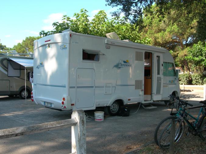 Camping car pilote integral