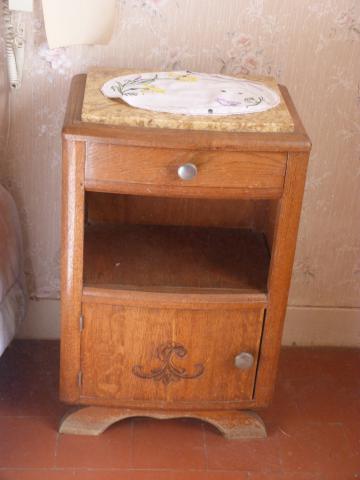 CHAMBRE A COUCHER ANCIENNE