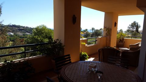 MARBELLA Baisse de prix Superbe T4 vue mer