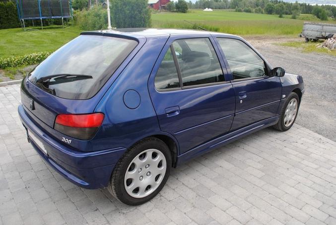 Impécable  peugeot  306 1.9 d e état