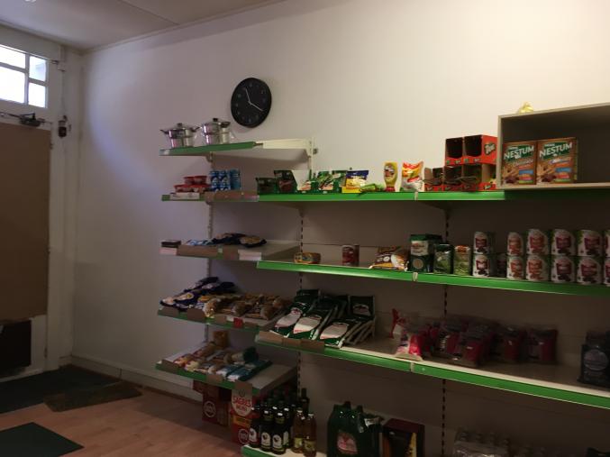 Rez de chaussée-Appartement ou magasin à louer