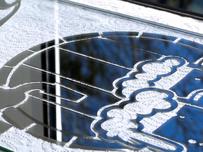 Exclusif Mirror Beer sur toile de verre