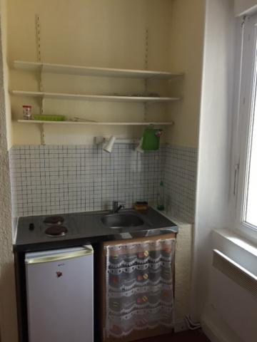 Centre ville Ales "Loue Studio Libre de Suite"