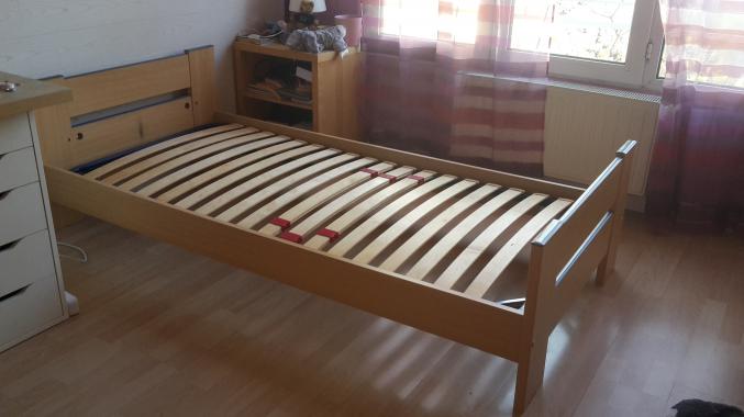 Lit de 90x1.90 tres bon etat