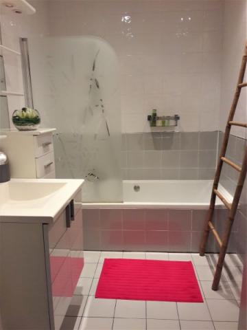 MAGNIFIQUE APPARTEMENT AU BORD DE LA MER