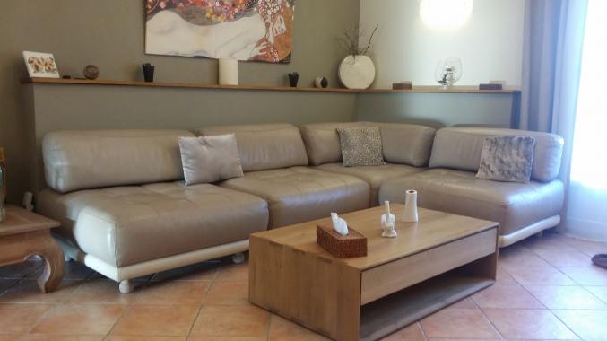 Canapé d'angle Cuir de Buffle Bicolore en très bon état.