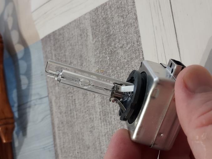 AMPOULES XENON NEUVES D1, D2 ET D3