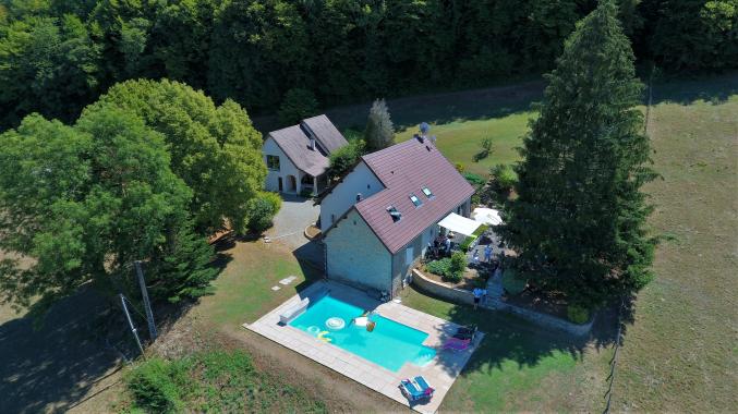 Belle demeure dans le JURA