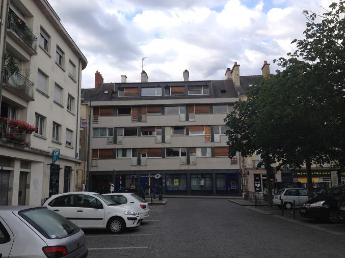 A VENDRE STUDIO RENNES PLACE HOCHE