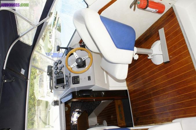 Magnifique Bateau Selby 880 Seafight