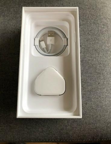 Apple iphone xs max 256gb-Noir sous garantie