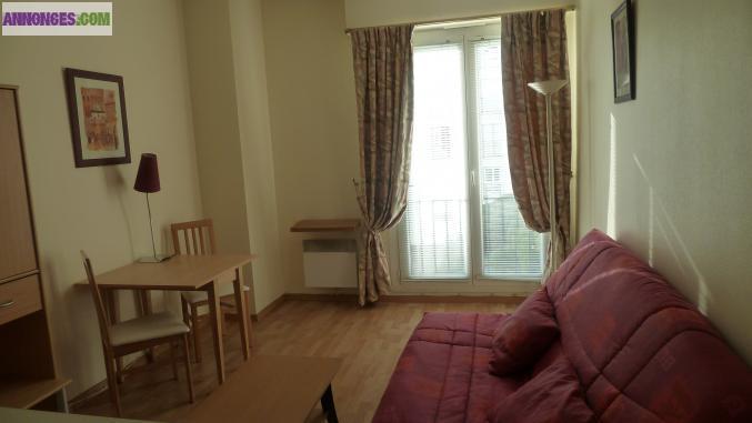 Studio dans immeuble standing meublé
