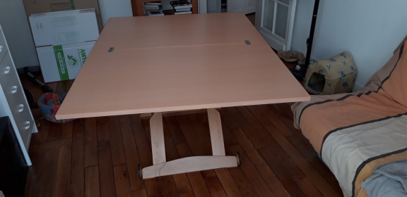 Table relevable et réglable Calligaris
