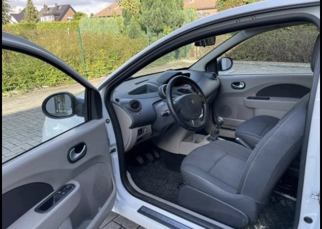 RENAULT TWINGO 1.2