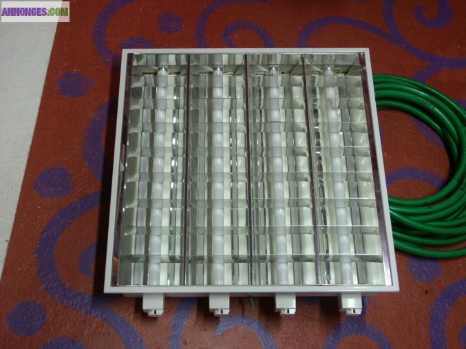 Eclairage 4 néons 18 W