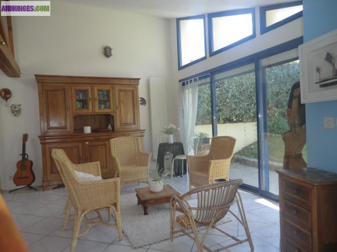 GOLFE DU MORBIHAN - VANNES - MAISON ATYPIQUE