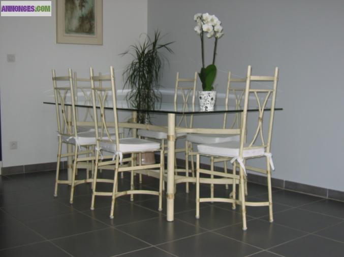 Table et chaises en fer forgé