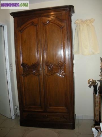ARMOIRE LOUI XIV