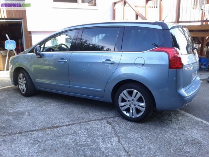 Monospace 5008 peugeot