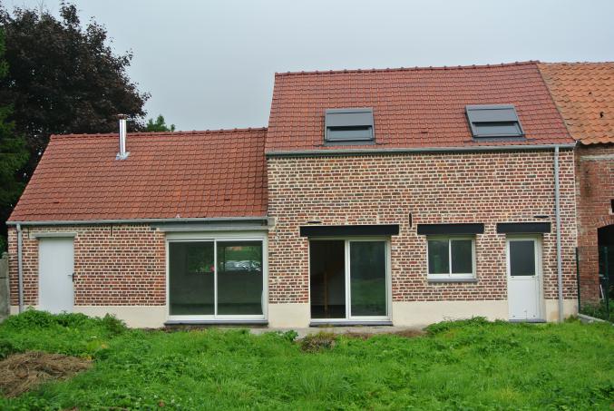 Maison rénovée 5 pièces près de Marchien