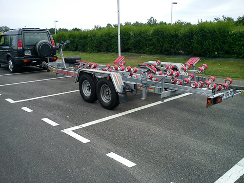 Remorque double essieux cassante à rouleaux