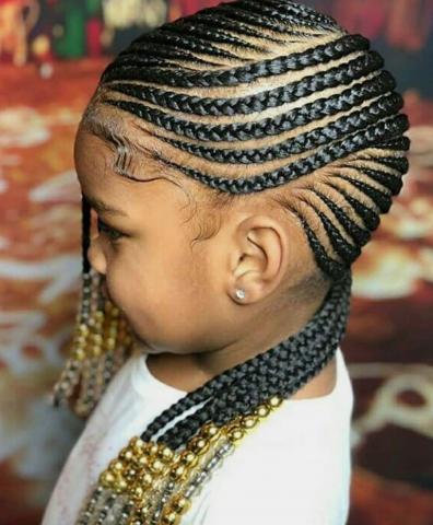 TRESSES AFRO AMERICAINE A DOMICILE